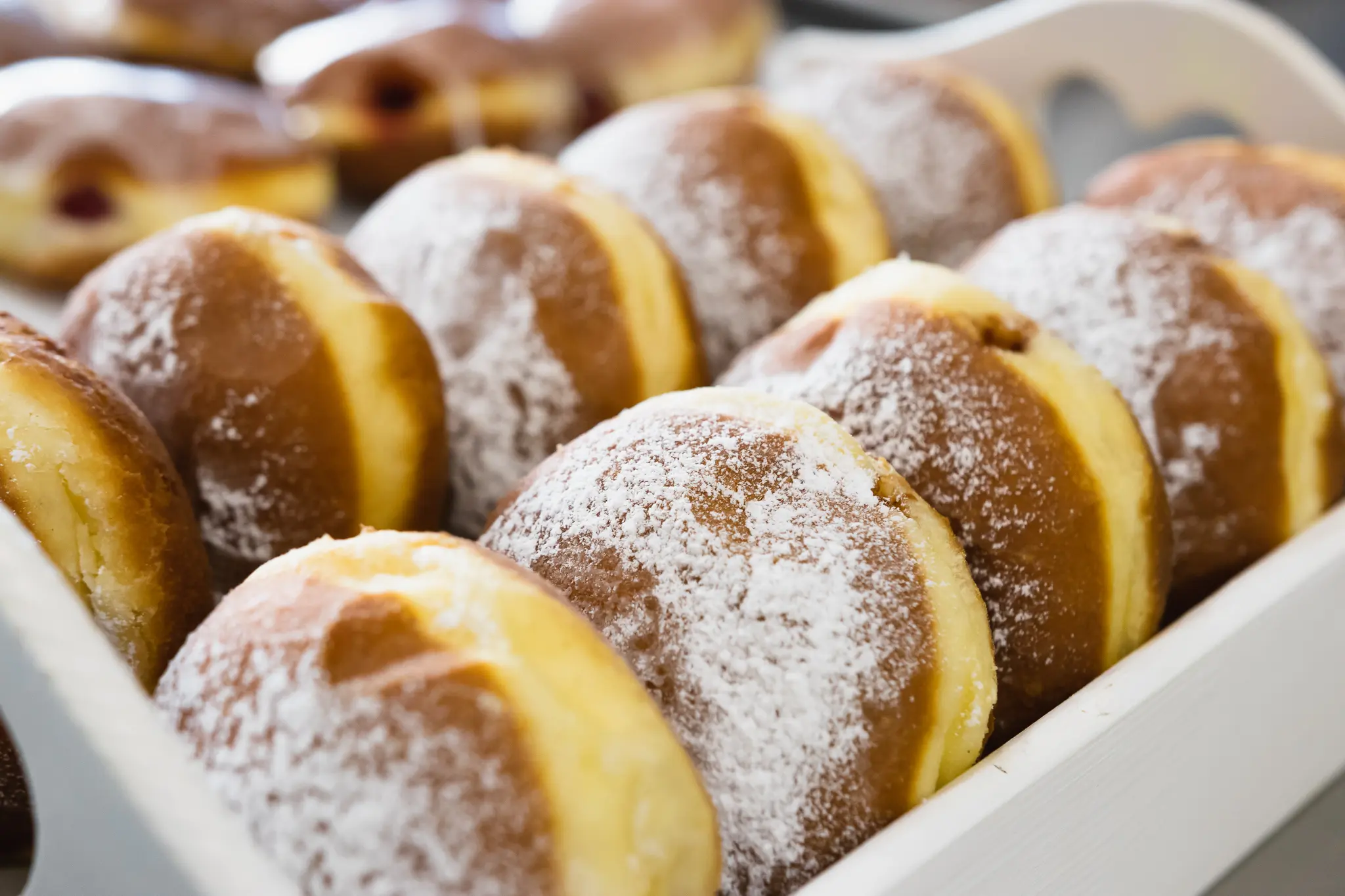 Szkoła Artystyczna Wiesław Kucia - pączki z malinami