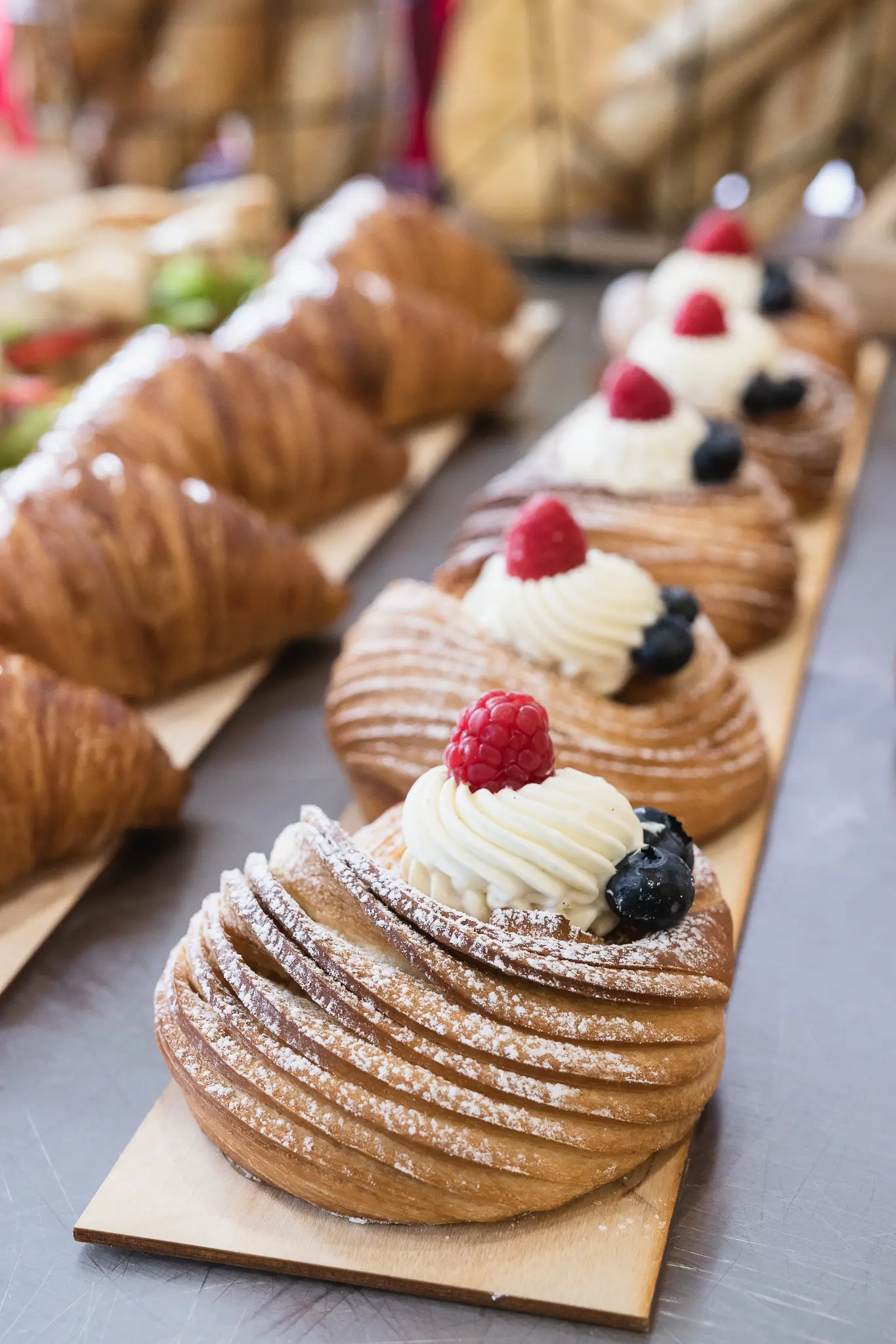 Szkoła Artystyczna Wiesław Kucia - sfogliatelle tradycyjny włoski wypiek na śniadanie