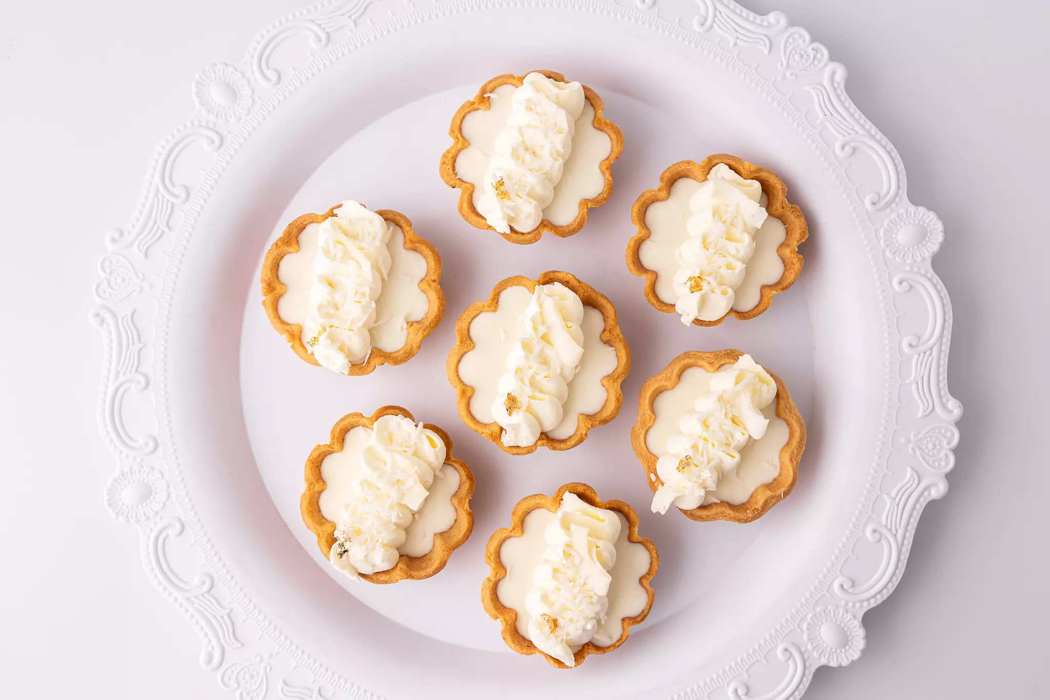 Finger food na przyjęcia w ogrodzie w plenerze