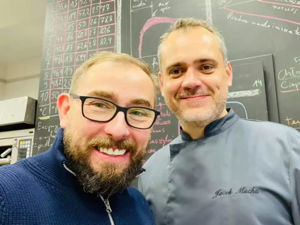 Szkolenie cukiernicze z wypiekania francuskich ciast i deserów z dwoma trenerami Jacek Mucha i Wiesław Kucia