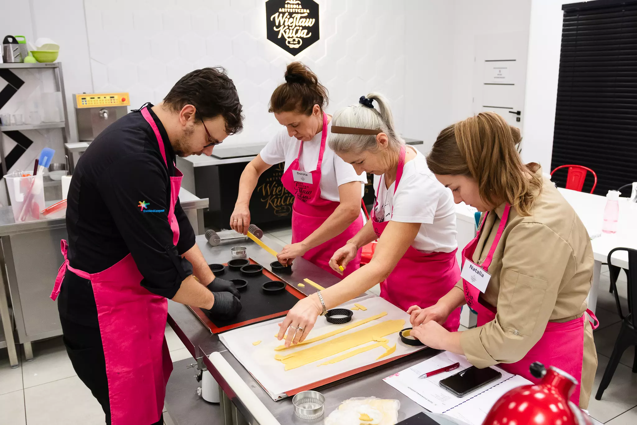 Szkolenie cukiernicze z podstaw pieczenia ciast i deserów