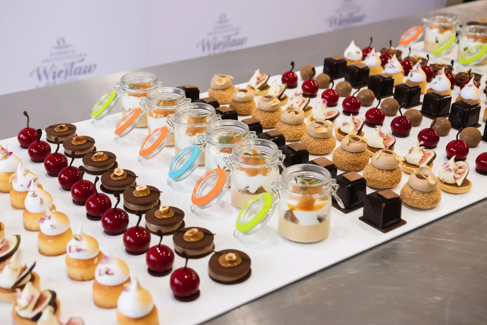 Szkolenie cukiernicze-CUKIERNICTWO BANKIETOWE z Mistrzem Jackiem Muchą - obrazek 16