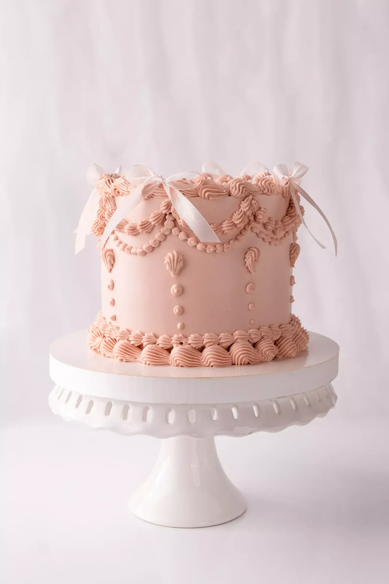 Szkolenie cukiernicze z nowoczesnego tortu zdobionego w stylu Lambert cake