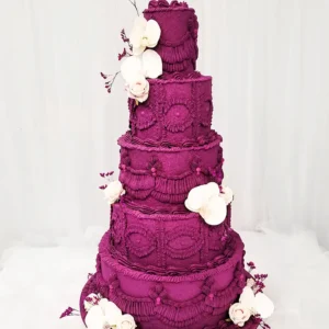 Tort kolos w stylu Lambeth w kolorze fuksji